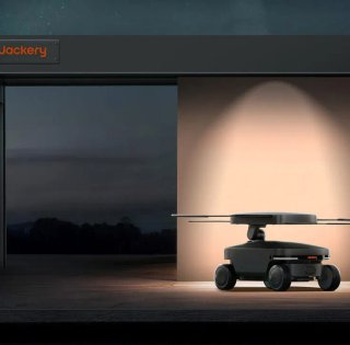 Набагато краще панелей: Jackery представила першу сонячну електростанцію у вигляді робота