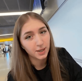 Украинку развернули на польской границе: "Это полный бред" (видео)