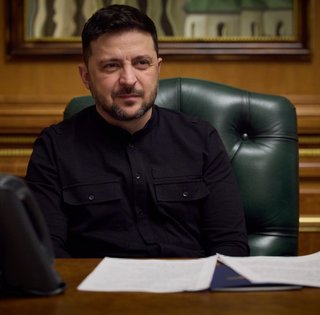 Вибори президента і референдум: Зеленський пояснив, від чого залежить їхнє проведення