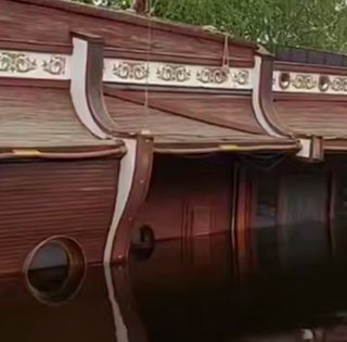 Символ корупційної розкоші: корабель-ресторан Януковича в Межигір'ї пішов під воду (відео)