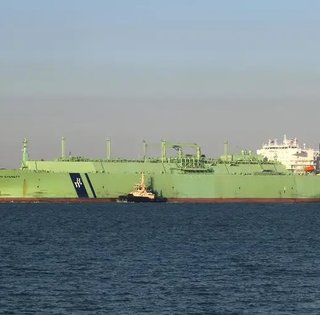 Украина вероятно атаковала российский танкер в Средиземном море, — Reuters (видео)