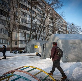 Ситуация на правом берегу ухудшилась, Кабмин координирует супермаркеты: что со светом в Киеве