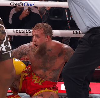 Энтони Джошуа сломал челюсть Джейку Полу: блогера госпитализировали (видео)