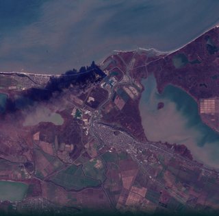 Удар по порту "Темрюк" в Краснодарском крае РФ: последствия атаки видны из космоса (фото)