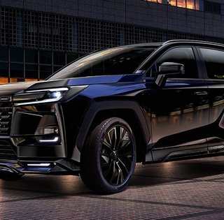 Для города и бездорожья: новая Toyota RAV4 2026 получила яркие версии (фото, видео)