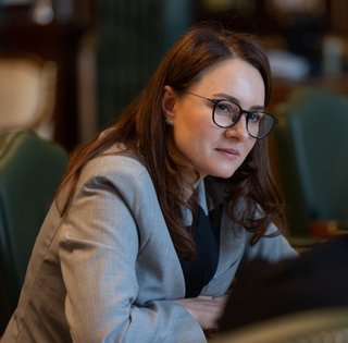 "Правительство срочно ликвидирует последствия": Свириденко прокомментировала слухи о дефиците и повышении цен на топливо