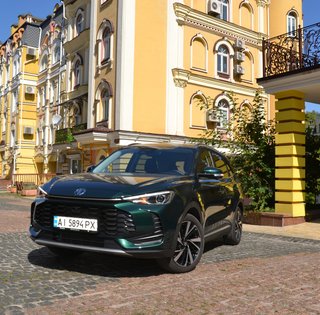 Найдешевший гібрид в Україні: тест-драйв нового кросовера MG ZS