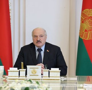 "Лукашенко совершает большую ошибку": Зеленский назвал "Орешник" в Беларуси законной целью НАТО