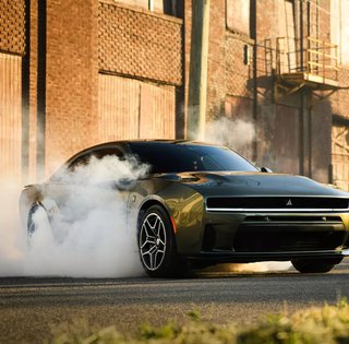 Спорткар, кросовер і пікап: американці обрали найкращі авто року (фото)