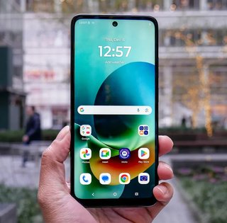 Гірший з бюджетних смартфонів: новітня модель 2026 року розчарувала експерта (фото)