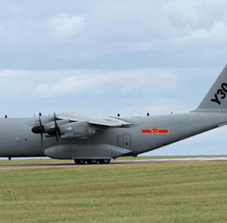 Новий китайський військовий транспортний літак перевершує найкращий у світі аналог зі США (фото)