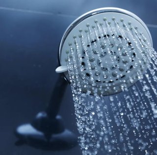 Що краще для людини, гарячий чи холодний душ: думка вчених