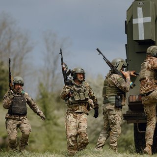 Мобилизация женщин и юношей в возрасте до 25 лет: нардеп раскрыл реальные планы Рады (видео)