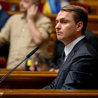 Из Вены выдачи нет: почему неправильно сравнивать генпрокурора Кравченко с Юлией Мендель