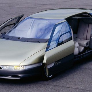 Із камерами, телевізорами та комп'ютером: яким був перший Renault Megane 1988 року (фото)