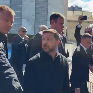 "На ракете, бл*": Зеленский эпично ответил российскому пропагандисту о визите в Москву (видео)