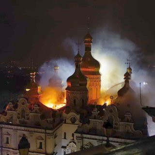 По Успенському собору вдарив "Шахед": СБУ показала уламки російського дрона (відео)