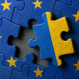 Шаг к Европе: что означает для Украины открытие двух переговорных кластеров с ЕС