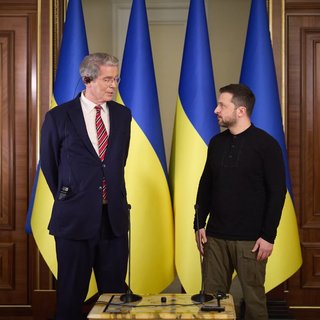 Называл "мистером Бином под кайфом": Бессент советовал Трампу не пускать Зеленского в Белый дом, — The Guardian