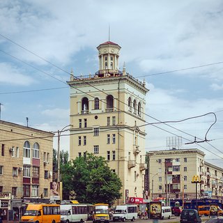Осень Заречной улицы. Где в Запорожье увидеть уникальный заповедник советской архитектуры