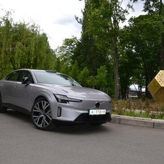 Шик по-скандинавськи: тест-драйв нового електромобіля Volvo ES90