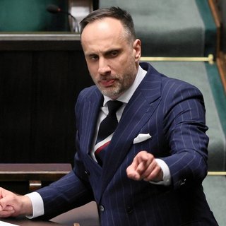 Депутат польского Сейма призвал "вернуть украинцев в Украину": что о нем известно