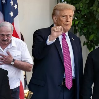 "Вова, прости" от Лукашенко и "Вова, готовься" от Трампа: новая дипломатическая игра вокруг Украины