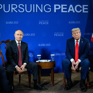 Конец "духа Анкориджа": Трамп может отказаться от "договоренностей" с РФ по Донбассу, — Axios
