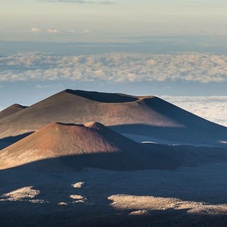 Очень скромный гигант. Названа самая высокая гора в мире, и это вовсе не Эверест