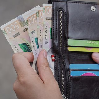 Фінансова допомога 13 000 грн: хто і як в Україні може отримати додаткові гроші