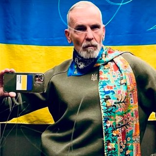 "Это капитуляция": известный дизайнер показал Олешки тем, кто призывает к "миру" с Россией