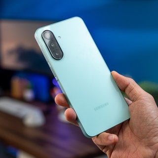 Найкращі недорогі смартфони осені 2026 року: топ-6 моделей Samsung, Realme, POCO та інших