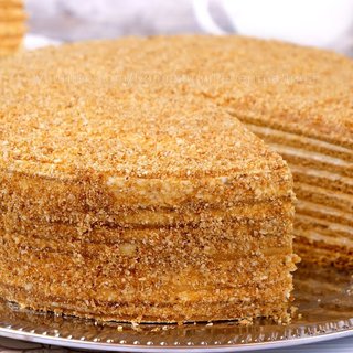 Торт "Рыжик" из детства: рецепт вкусного классического десерта