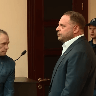Сможет ездить по Украине: суд изменил меру пресечения Ермаку "по просьбе" командиров
