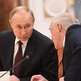 "Не вызывает паники": Путин рассказал, как Лукашенко отреагировал на ультиматум Зеленского