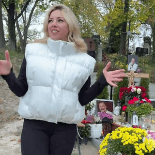 "Они какие-то сумасшедшие": певица показала могилу Степана Гиги – все закончилось скандалом (фото)