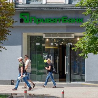 ПриватБанк закрывает отделения: с чем это связано