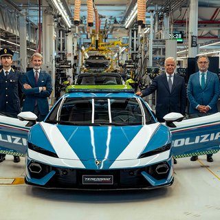 Lamborghini випустила Temerario для поліції зі швидкістю 343 км/год, але він не для погонь