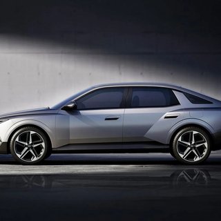 Hyundai показал Elantra нового поколения с футуристическим дизайном