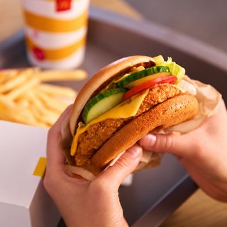 McDonald's сокращает меню в Украине: какие блюда временно исчезнут