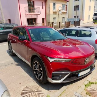 В Україну привезли потужний преміальний електрокросовер від Honda і General Motors (фото)
