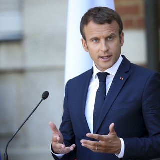 США більше не є нейтральним посередником між РФ та Україною, — Макрон (відео)