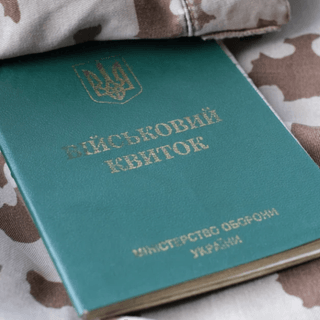 Бронирование работников в сентябре 2026 года: кого могут лишить отсрочки и какие существуют исключения