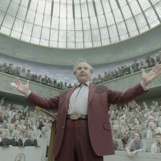 "Діггер" з Томом Крузом: сатирична комедія, яка дуже дивує своїм гротеском