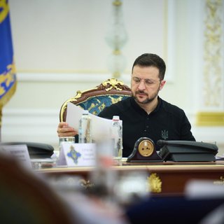 Зеленский — четвертый в рейтинге доверия украинцев: кто лидирует — опрос КМИС