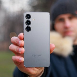 Дешевший флагман Samsung: яку модель купити замість Galaxy S26 FE (фото)