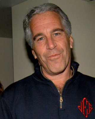 Официальная версия под сомнением: неизвестный заключенный заходил в камеру Эпштейна в ночь его смерти