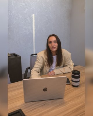 Як сучасна фотографія формує візуальну культуру ХХІ століття. Досвід фотографки Олени Бабинець