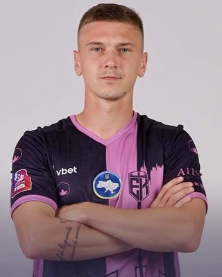 Футболіст збірної відмовився повертатись в Україну: як він виїхав і де гратиме