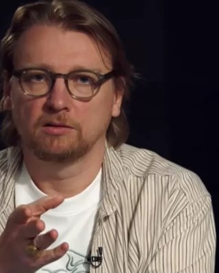 Скандал с фейковыми бронированиями: СМИ получили подтверждение трудоустройства Петрова